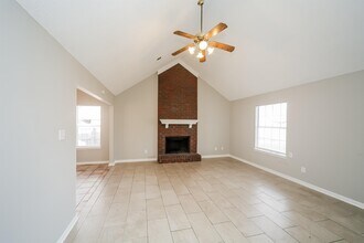 6561 Bald Oak Dr in Memphis, TN - Building Photo - Building Photo