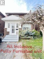 2518 Lake Shore Blvd W in Toronto, ON - Building Photo