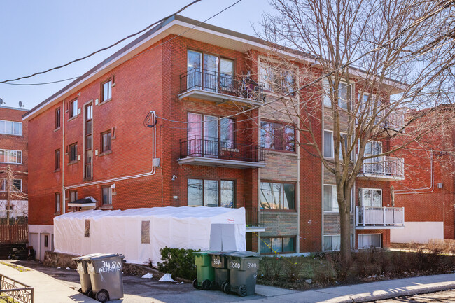 3510 De Bedford Ch in Montréal, QC - Building Photo - Building Photo