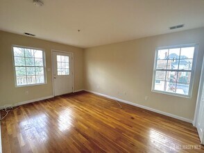 111 Harris Ave in Middlesex, NJ - Building Photo - Building Photo