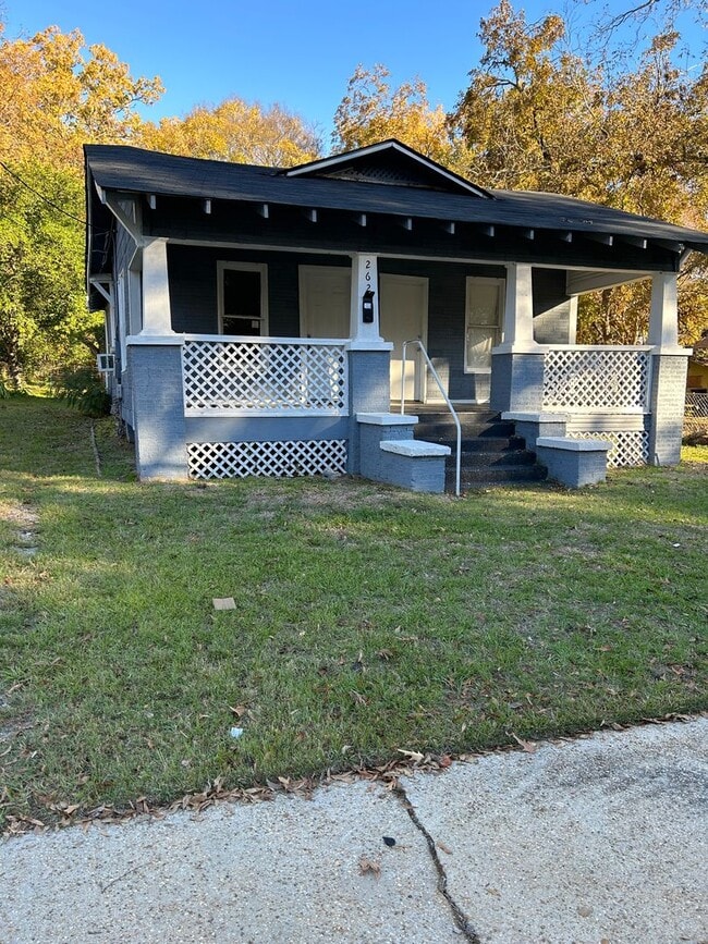 property at 262 E 68th St