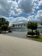 3907 San Rocco Dr, Unit 121 in Punta Gorda, FL - Foto de edificio - Building Photo
