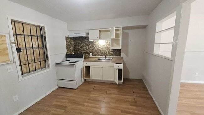 property at 9222 Lockwood Dr