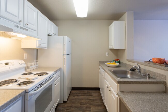 Mallard Pointe at Riverbend in Auburn, WA - Building Photo - Interior Photo