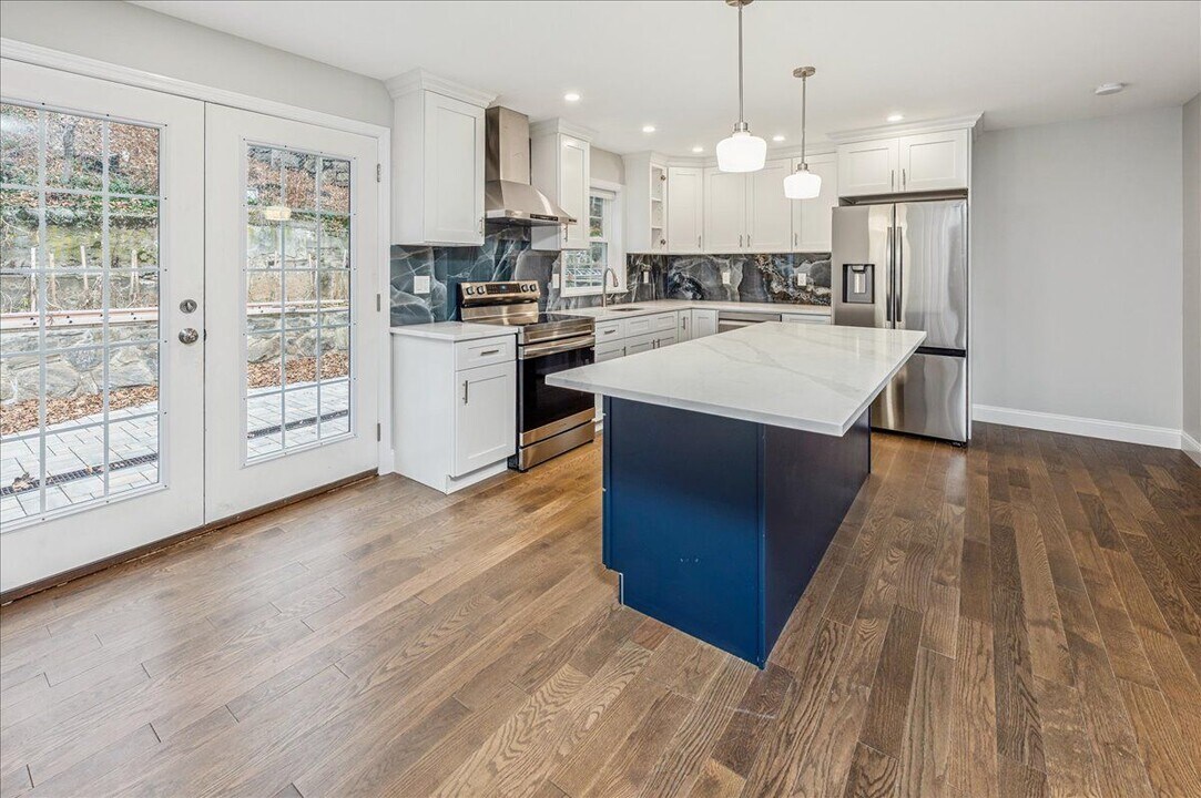 187 Orchard St in Yonkers, NY - Building Photo