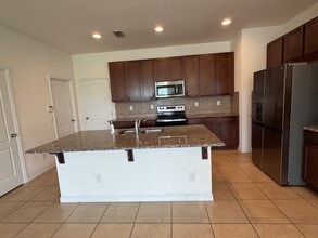 475 Merry Brook Cir in Sanford, FL - Building Photo - Building Photo