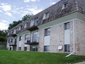 McKenna Apartments in Omaha, NE - Building Photo - Building Photo