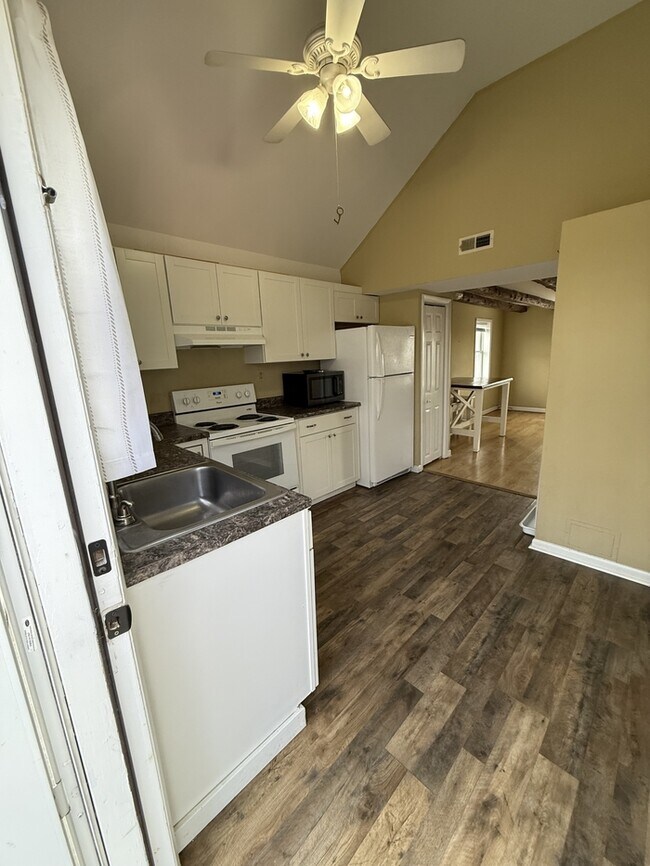 property at 4060 Ridge Rd