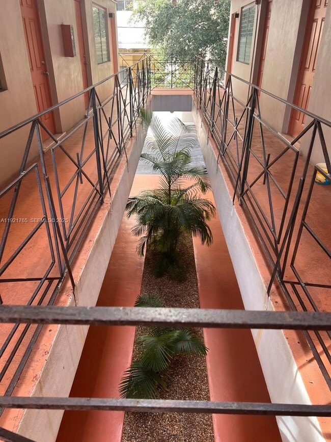 141 SW 14th Ave in Miami, FL - Building Photo - Building Photo