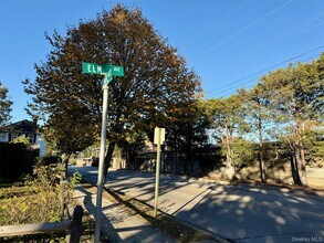 191 Floral Blvd in Floral Park, NY - Foto de edificio - Building Photo