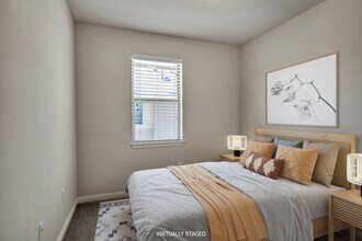 13800 Lyndhurst St, Unit Unit 223 in Austin, TX - Foto de edificio - Building Photo