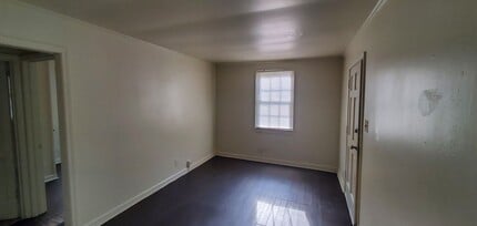 1317 Mayfair Ave in Greensboro, NC - Building Photo - Building Photo