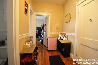 319 Allston St, Unit 4 in Boston, MA - Building Photo - Building Photo