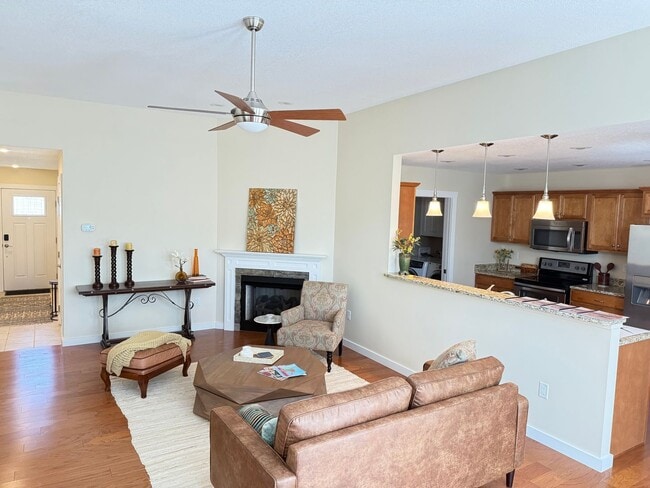 29 Kaylor Dr in Avery Creek, NC - Building Photo - Building Photo