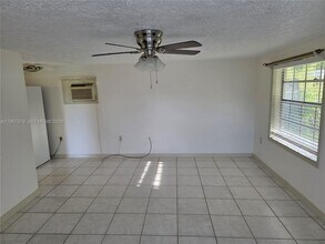 4321 Kirby Loop Rd-Unit -2 in Fort Pierce, FL - Building Photo - Building Photo