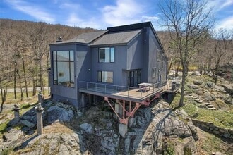 94 Mine Hill Rd in Cornwall, NY - Building Photo - Building Photo