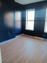 160 Hull St in Brooklyn, NY - Foto de edificio - Building Photo