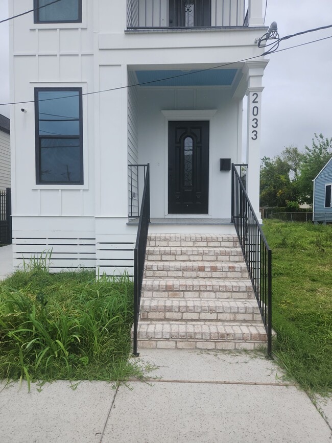 2033 Conti St in New Orleans, LA - Foto de edificio - Building Photo