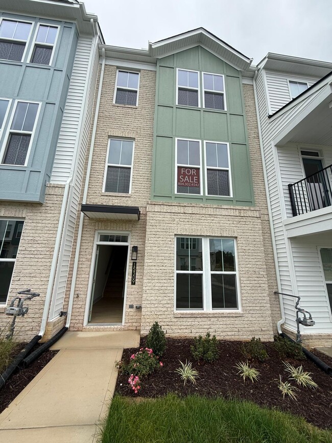 property at 15309 Sunray Aly