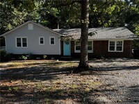 1812 Kenwood Ave in Spring Lake, NC - Building Photo - Building Photo