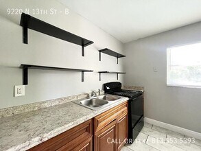 9220 N 13th St in Tampa, FL - Building Photo - Building Photo