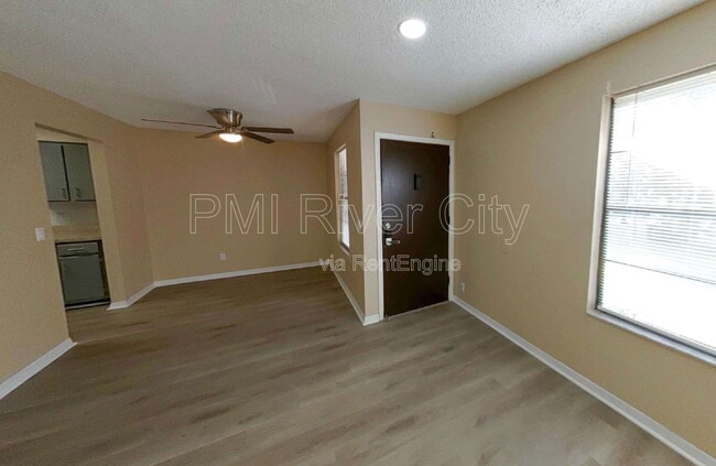 467 Lombard St in Orange Park, FL - Building Photo - Building Photo