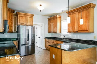 15 Falling Oak Ct in Clayton, NC - Foto de edificio - Building Photo