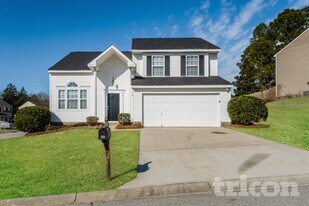136 Cherry Laurel Dr in Lexington, SC - Building Photo