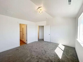 1340 N Sage Dr in Eagle Mountain, UT - Building Photo - Building Photo