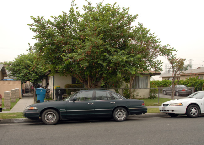 6029 Live Oak St in Bell Gardens, CA - Building Photo - Building Photo