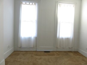 1201-1211 Locust St in Philadelphia, PA - Building Photo - Interior Photo