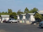 Rocky Peak Apartments in Fallbrook, CA - Foto de edificio - Building Photo