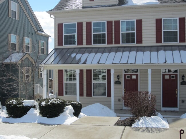 860 Main St