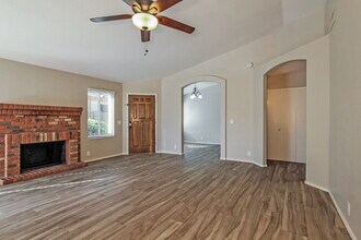 11215 N 60th Dr in Glendale, AZ - Building Photo - Building Photo