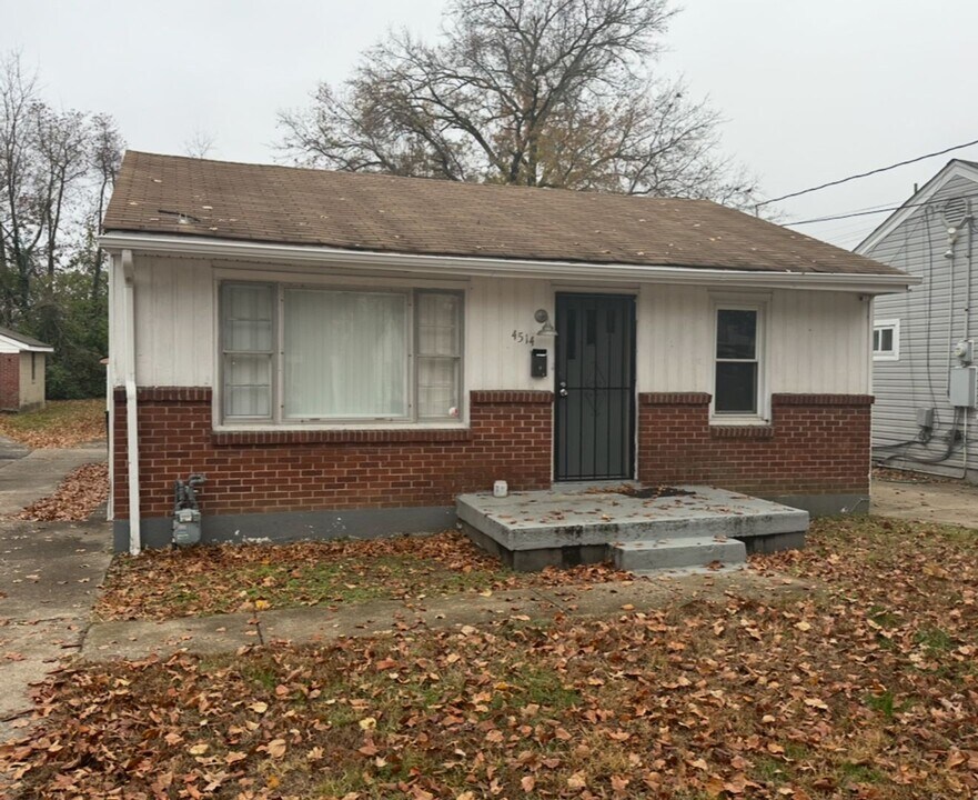 4514 Winnrose Way in Louisville, KY - Building Photo