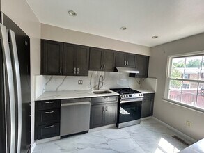 1008 Travis Ln in Gaithersburg, MD - Building Photo - Building Photo