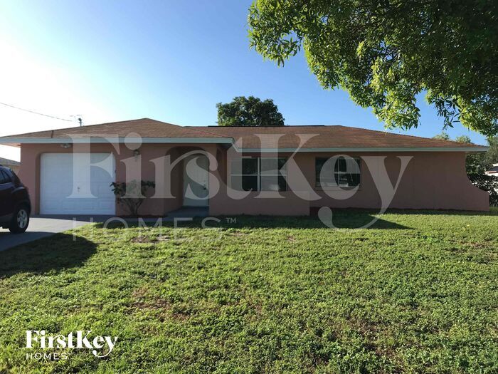 1430 SE 31st Terrace in Cape Coral, FL - Building Photo