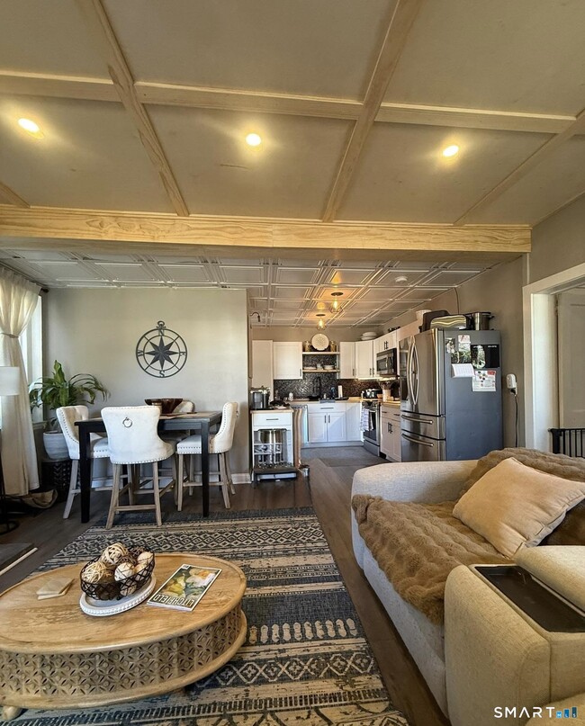 469 Bantam Rd in Litchfield, CT - Building Photo - Building Photo