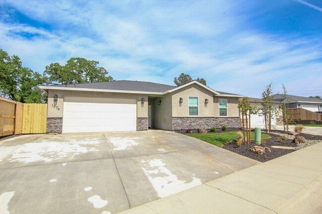 1978 Goren Ct in Redding, CA - Building Photo - Building Photo