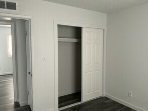 7723 W Reade Ave in Glendale, AZ - Building Photo - Building Photo