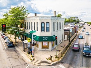 Evanston Neighborhood Properties in Evanston, IL - Building Photo - Building Photo