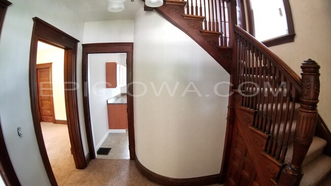 1612 A Ave NE in Cedar Rapids, IA - Building Photo - Building Photo