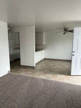 756 N Riverside Ave in Medford, OR - Building Photo - Building Photo