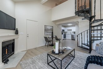 4901 S Calle Los Cerros Dr in Tempe, AZ - Building Photo - Building Photo