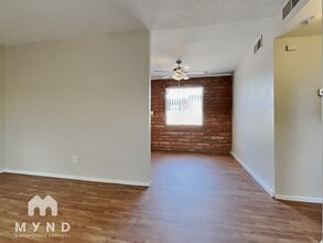 910 S Dorsey Ln in Tempe, AZ - Building Photo - Building Photo