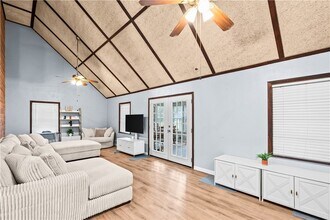 9505 County Rd 505 in Mathis, TX - Building Photo - Building Photo