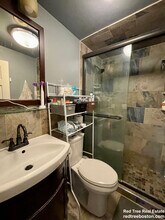 916 Beacon St, Unit 2 in Boston, MA - Building Photo - Building Photo