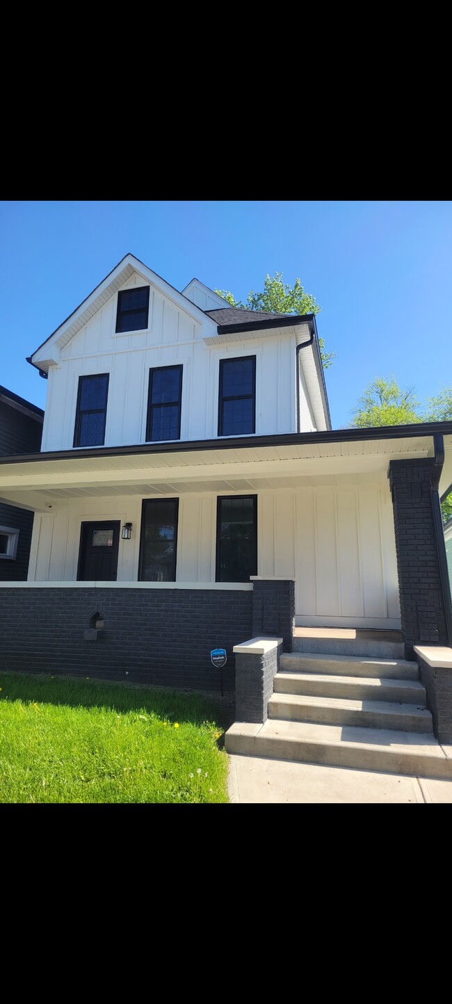 405 Sanders St, Unit A in Indianapolis, IN - Building Photo - Building Photo
