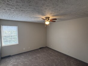 9133 Cedarpark Ln NW in Knoxville, TN - Building Photo - Building Photo