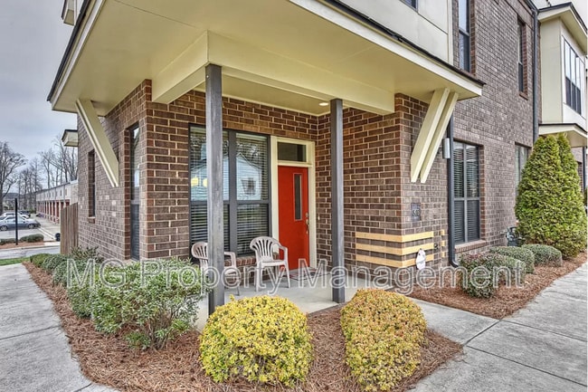 3475 Spencer St in Charlotte, NC - Building Photo - Building Photo